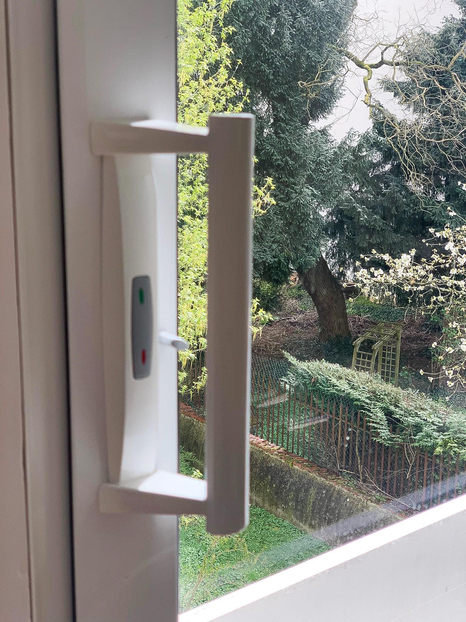 Fenêtres PVC blanc coulissant aluminium à Nancy (54000)